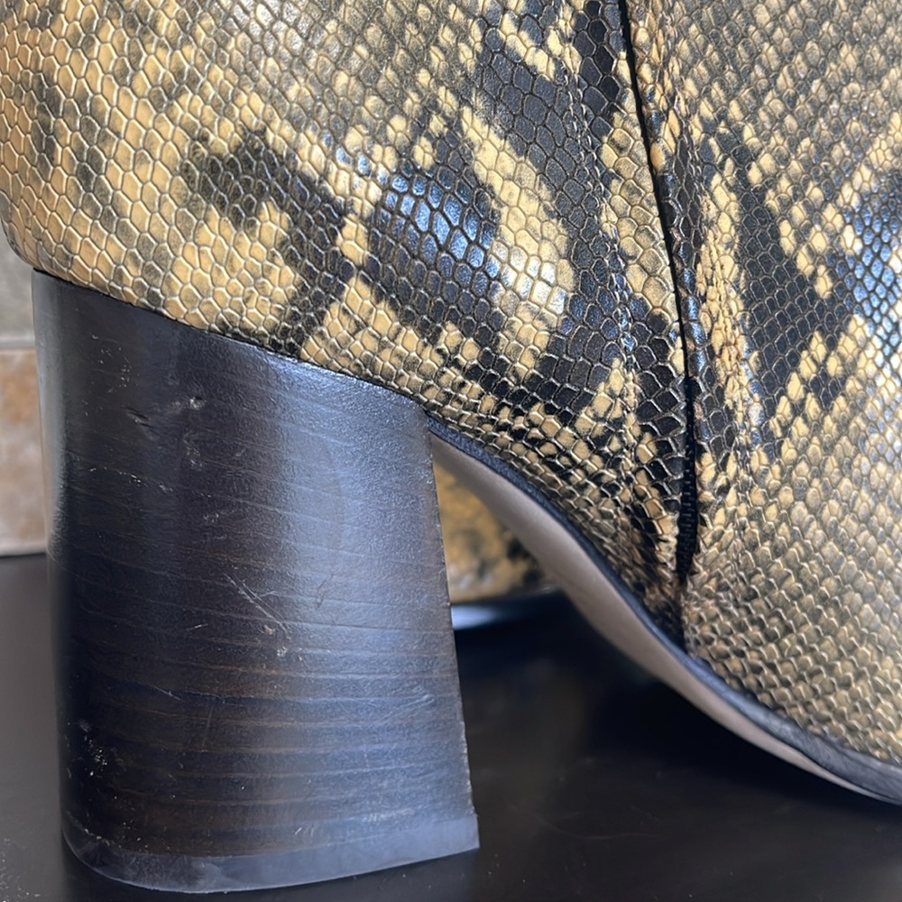 JIMMY CHOO Bryelle 85 Snake-print Leather Ankle Boots - Picture 5 of 13